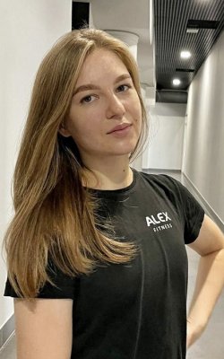 Инструктор групповых программ, персональный тренер Поволяева Анна